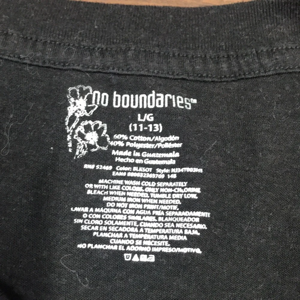 No Boundaries Black T-Shirt - Picture 5 of 5